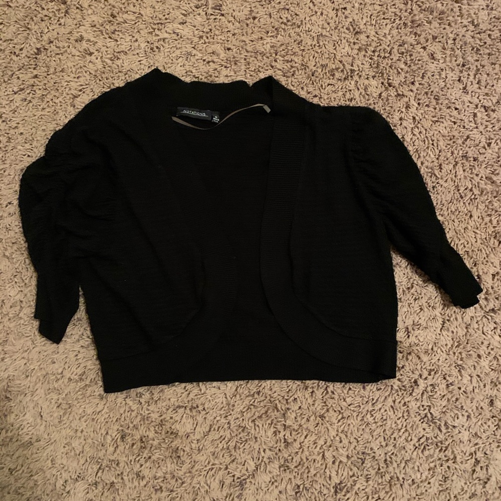 Short cardigan
